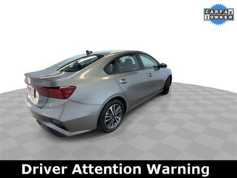 Used 2024 Kia Forte LXS image 8