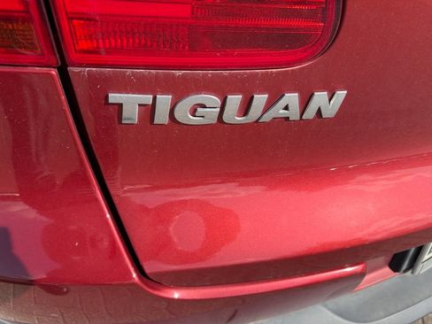 Used 2014 Volkswagen Tiguan S FWD image 7