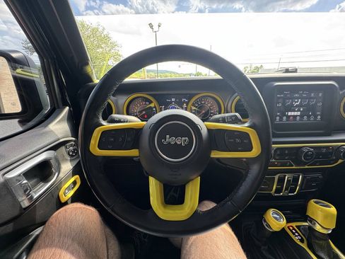Used 2021 Jeep Gladiator Sport AWD/4WD image 35