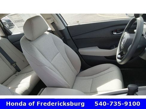 Certified 2025 Honda Accord LX image 26