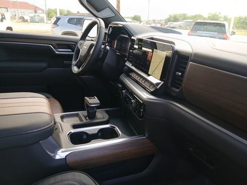 New 2026 Chevrolet Silverado 1500 High Country w/ High Country Premium Package AWD/4WD image 87
