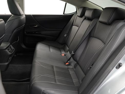 Used 2023 Lexus ES 350 w/ Protection Package (P2) FWD image 11