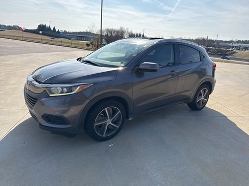 Used 2022 Honda HR-V EX image 3