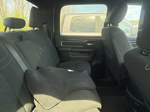 Used 2025 RAM 2500 Big Horn AWD/4WD image 5