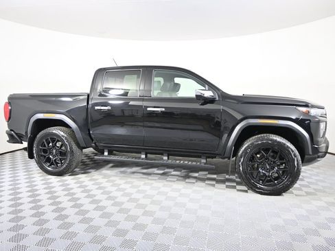 Used 2024 GMC Canyon Denali w/ LPO, Denali Black Edition AWD/4WD image 9