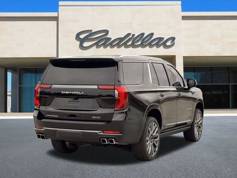 Used 2025 GMC Yukon Denali Ultimate image 3