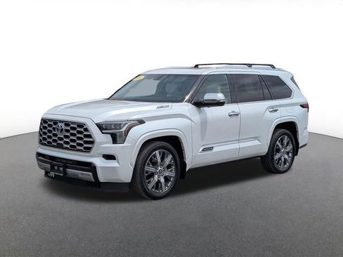 Used 2023 Toyota Sequoia Capstone AWD/4WD image 5