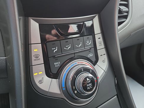 Used 2013 Hyundai Elantra GLS w/ Preferred Pkg image 26