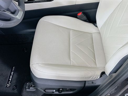 Used 2025 Lexus NX 450h+ AWD w/ Luxury Package image 20