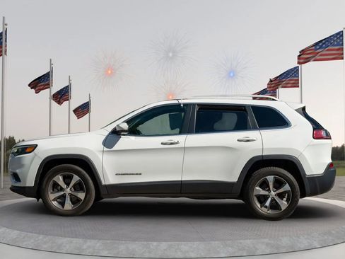 Used 2019 Jeep Cherokee Limited image 4