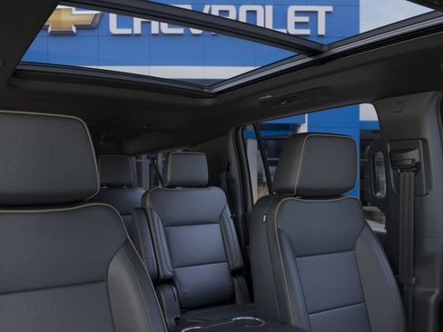 New 2026 Chevrolet Suburban Premier AWD/4WD image 24