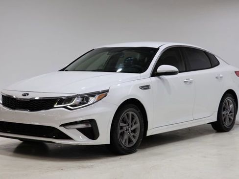 Used 2020 Kia Optima LX FWD image 3