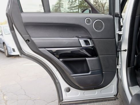 Used 2017 Land Rover Range Rover Supercharged image 37