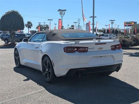 Used 2023 Chevrolet Camaro LT image 5