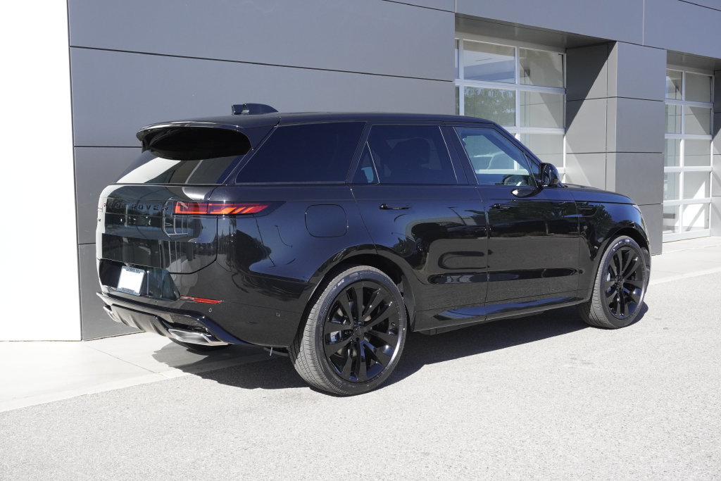 New 2026 Land Rover Range Rover Sport Dynamic SE AWD/4WD image 4