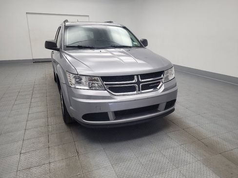 Used 2018 Dodge Journey SE FWD image 14
