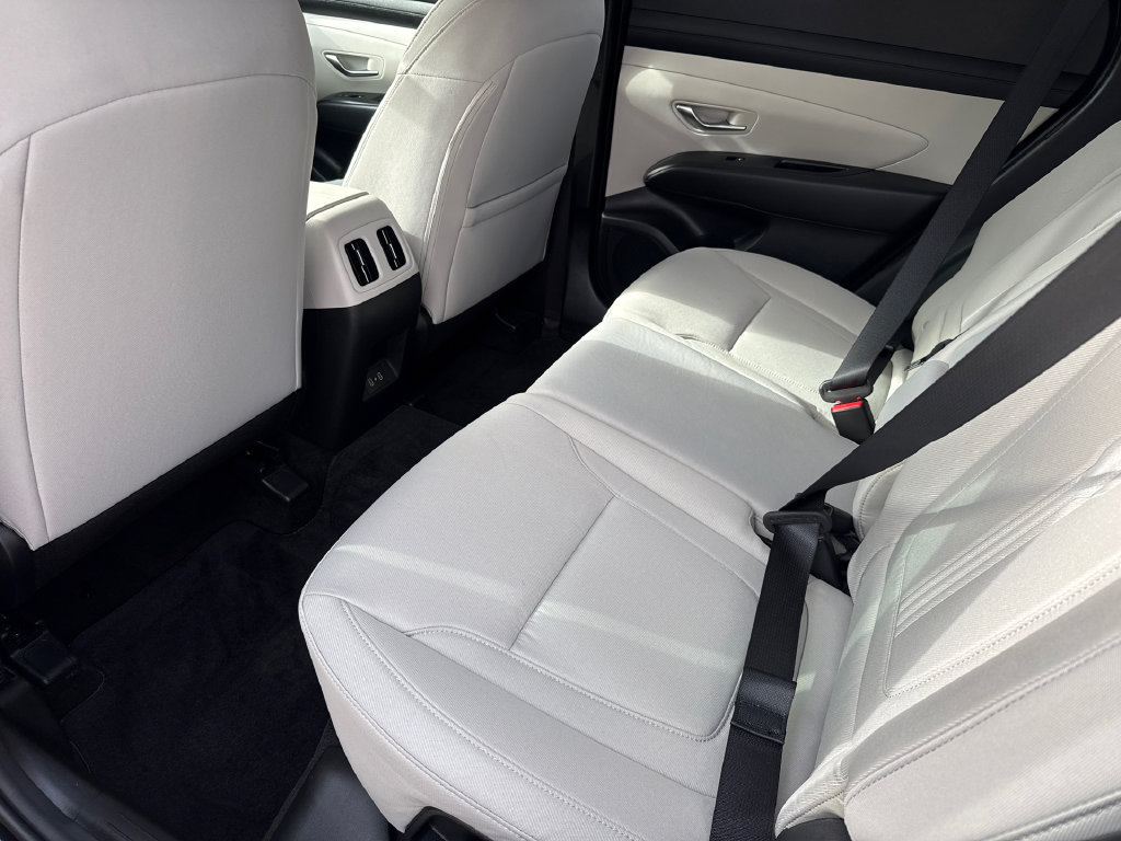 New 2026 Hyundai Tucson SEL FWD image 16
