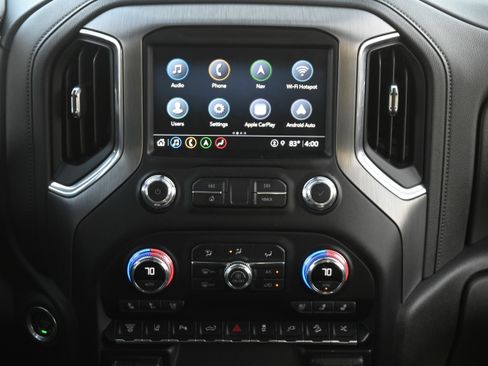 Used 2021 GMC Sierra 2500 Denali w/ Denali Black Diamond Edition image 5