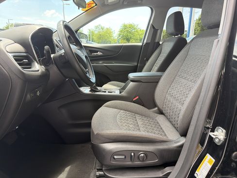 Used 2024 Chevrolet Equinox LT AWD/4WD image 16