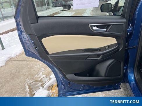 Certified 2024 Ford Edge SE image 18