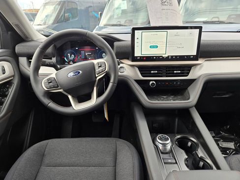 New 2026 Ford Explorer Active AWD/4WD image 10