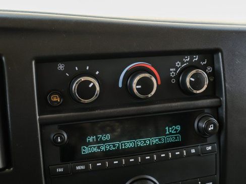 Used 2021 Chevrolet Express 2500 w/ Enhanced Convenience Package RWD image 25
