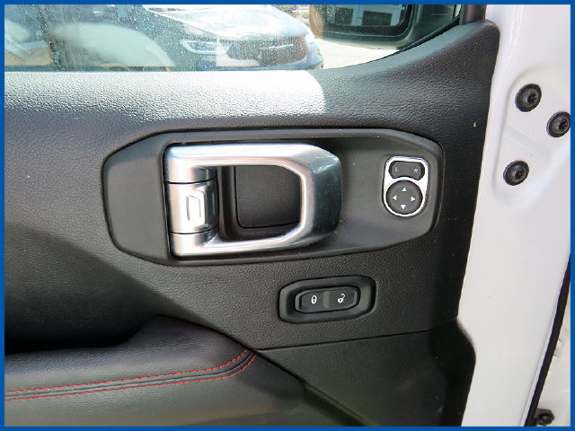 Used 2023 Jeep Gladiator Rubicon w/ Cold Weather Group AWD/4WD image 13