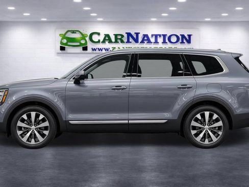 Used 2020 Kia Telluride S AWD/4WD image 3