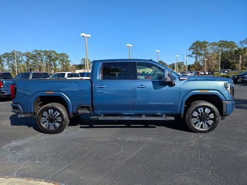 New 2026 GMC Sierra 2500 Denali w/ Technology Package AWD/4WD image 3
