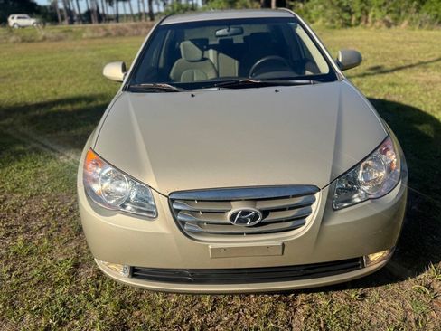Used 2010 Hyundai Elantra GLS FWD image 7