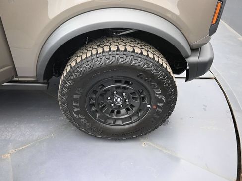 Used 2026 Ford Bronco Badlands AWD/4WD image 34