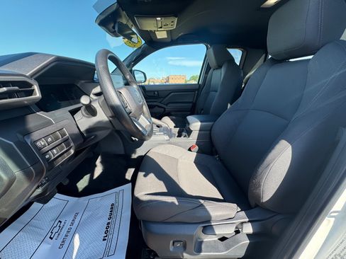 Used 2025 Toyota Tacoma SR RWD image 9