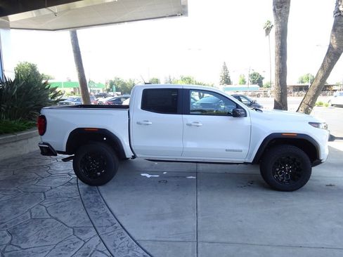 New 2026 GMC Canyon Elevation w/ Convenience Package RWD image 9