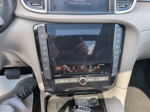 Used 2023 INFINITI QX50 Luxe AWD/4WD image 24