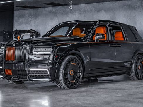 Used 2023 Rolls-Royce Cullinan AWD/4WD image 5