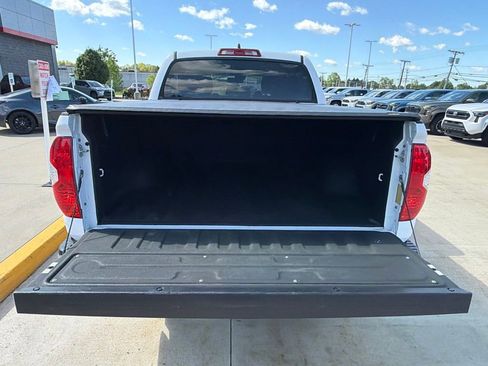Used 2021 Toyota Tundra SR5 w/ SR5 Upgrade Package AWD/4WD image 24