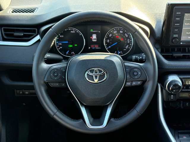 Used 2022 Toyota RAV4 SE AWD/4WD image 15