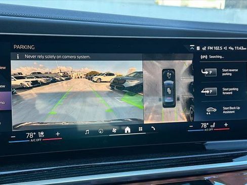 New 2026 BMW 750e xDrive w/ Executive Package AWD/4WD image 18