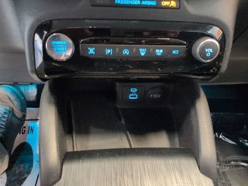 Certified 2023 Ford Escape Platinum AWD/4WD image 23