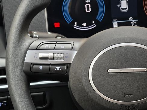 New 2026 Hyundai Tucson SE image 18