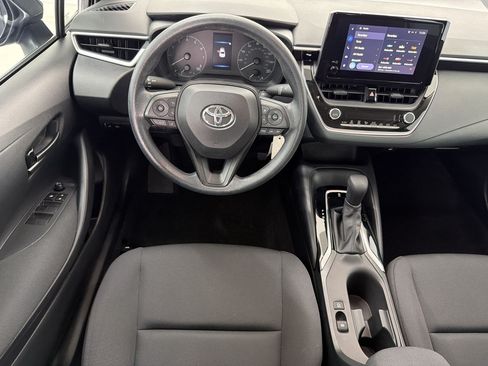 Used 2023 Toyota Corolla LE FWD image 4
