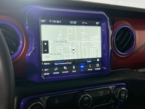 Used 2023 Jeep Gladiator Rubicon w/ LED Lighting Group image 13