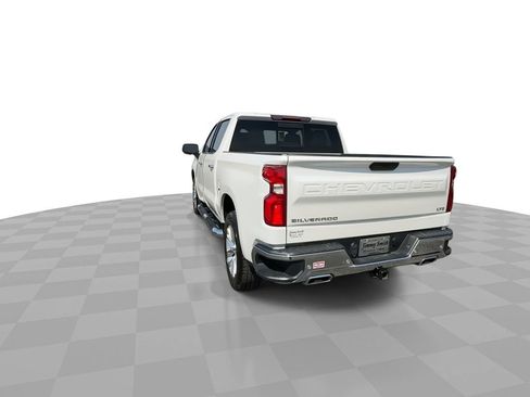 Certified 2022 Chevrolet Silverado 1500 LTZ w/ Safety Package II AWD/4WD image 7