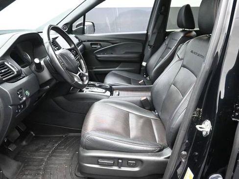 Certified 2020 Honda Pilot Black Edition image 21