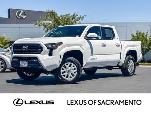 Used 2024 Toyota Tacoma SR5 AWD/4WD image 1