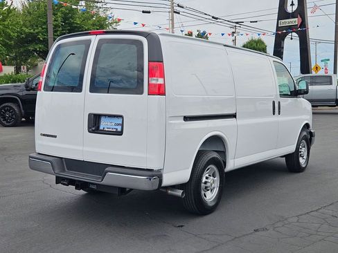 New 2025 Chevrolet Express 2500 w/ Driver Convenience Package image 6