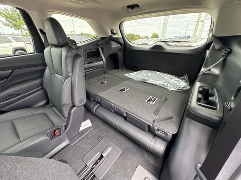 New 2026 Subaru Ascent Premium AWD/4WD image 17