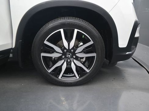 Used 2021 Honda Pilot Elite image 16