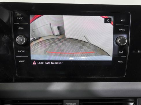 Used 2025 Volkswagen Jetta SE w/ Black Wheel Package image 8