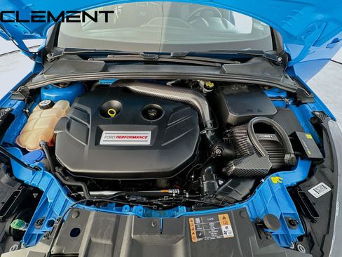 Used 2017 Ford Focus RS image 12